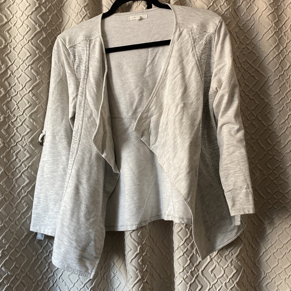 Gray-toned blazer